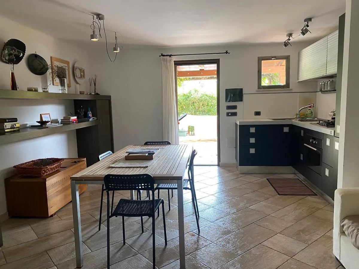 Vila La Casa Degli Ibiscus Porto Ottiolu 0*,  Itálie