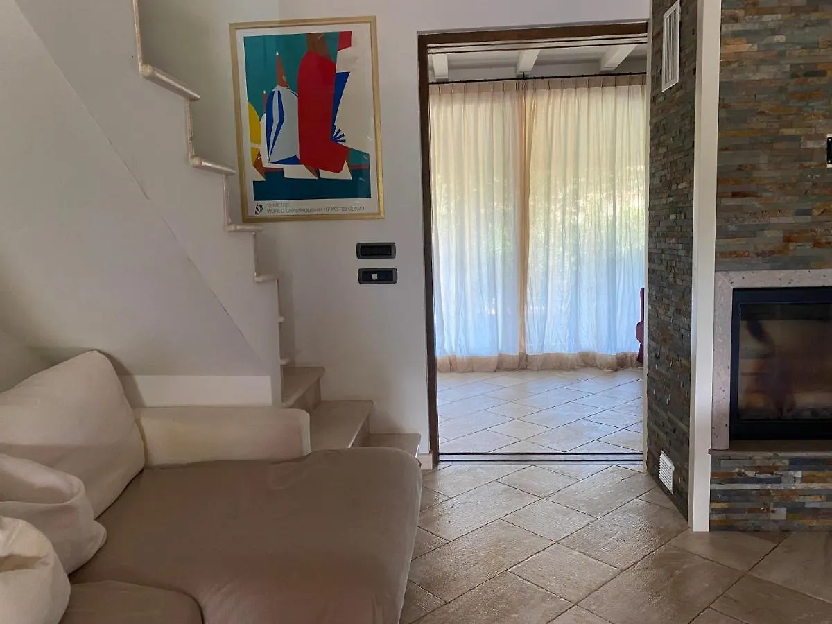 Vila La Casa Degli Ibiscus Porto Ottiolu