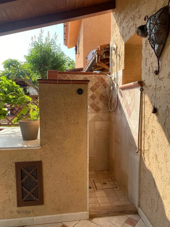 Vila La Casa Degli Ibiscus Porto Ottiolu 0*,